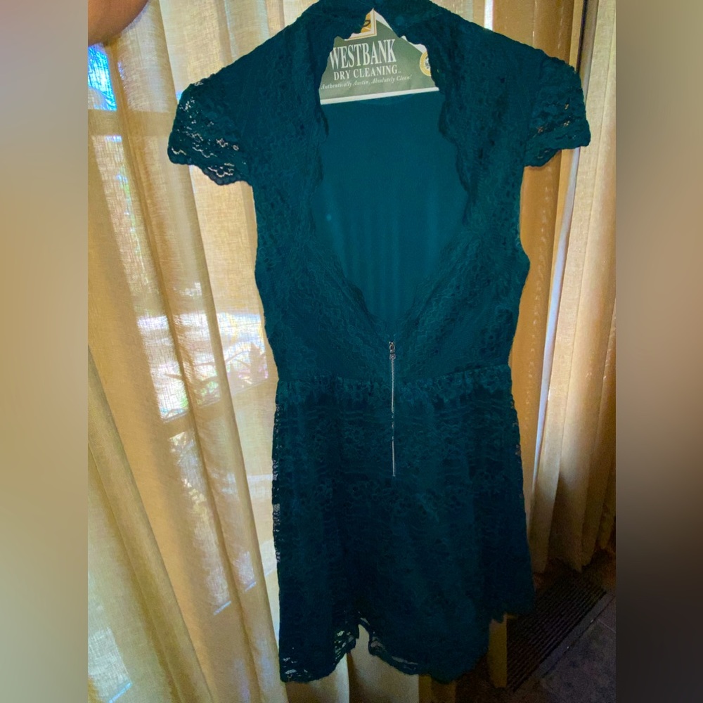 Alice + Olivia dark green lace pattern open back dress